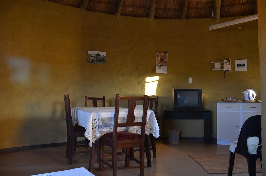 Bama Lodge Rietfontein Eksteriør billede